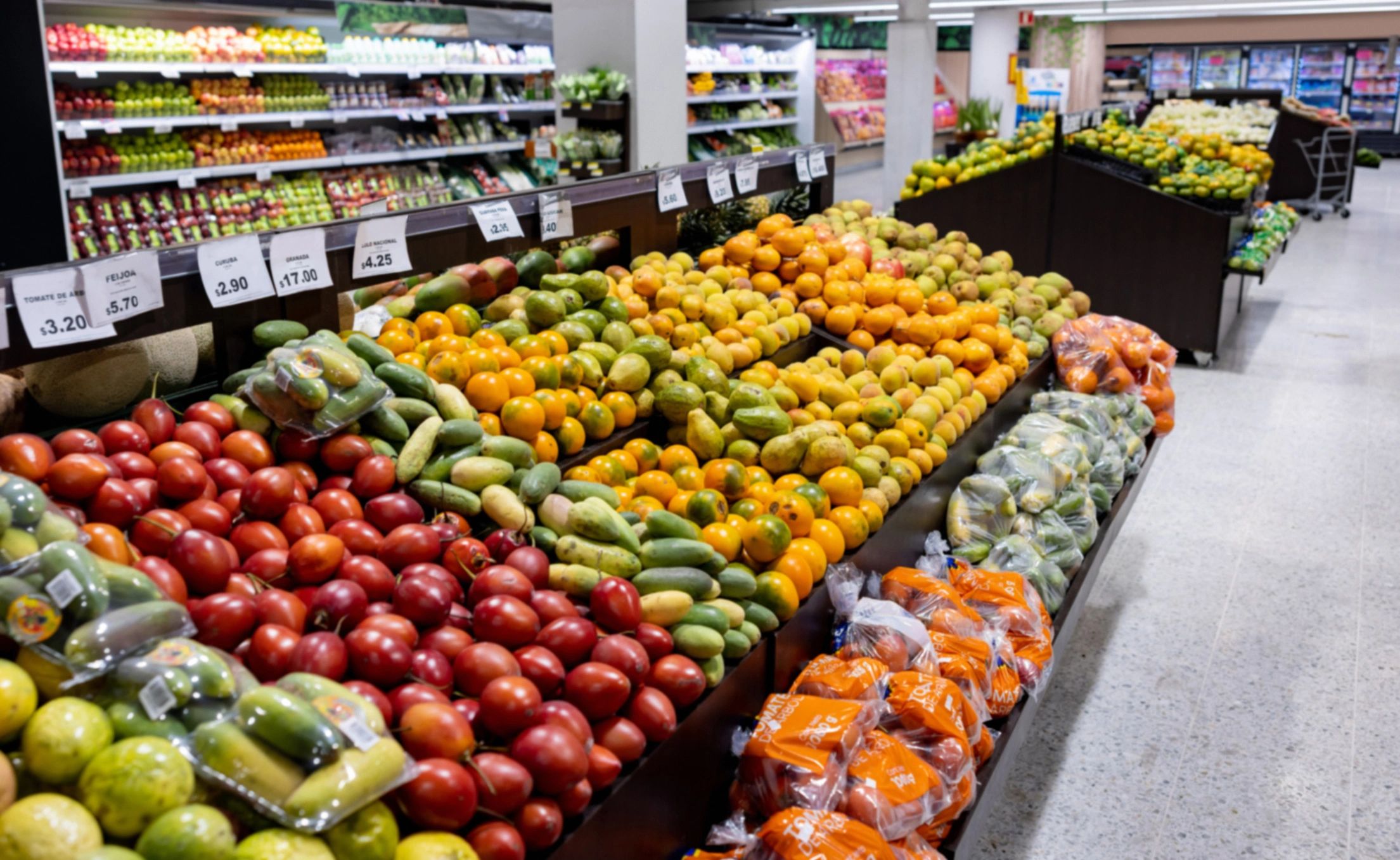 Supermarket produce aisle